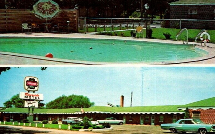 Riverside Motel & Marina (Riverside Motel) - Vintage Postcard